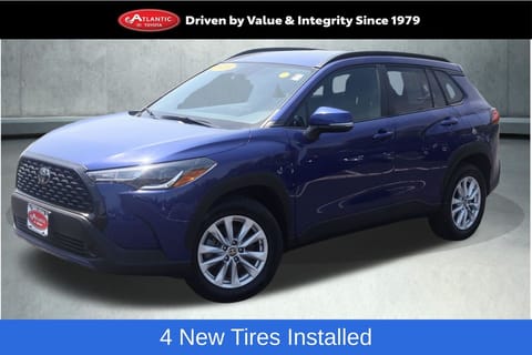 1 image of 2023 Toyota Corolla Cross LE