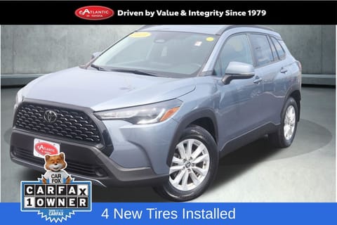 1 image of 2023 Toyota Corolla Cross LE