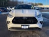 2 thumbnail image of  2023 Toyota Highlander Limited