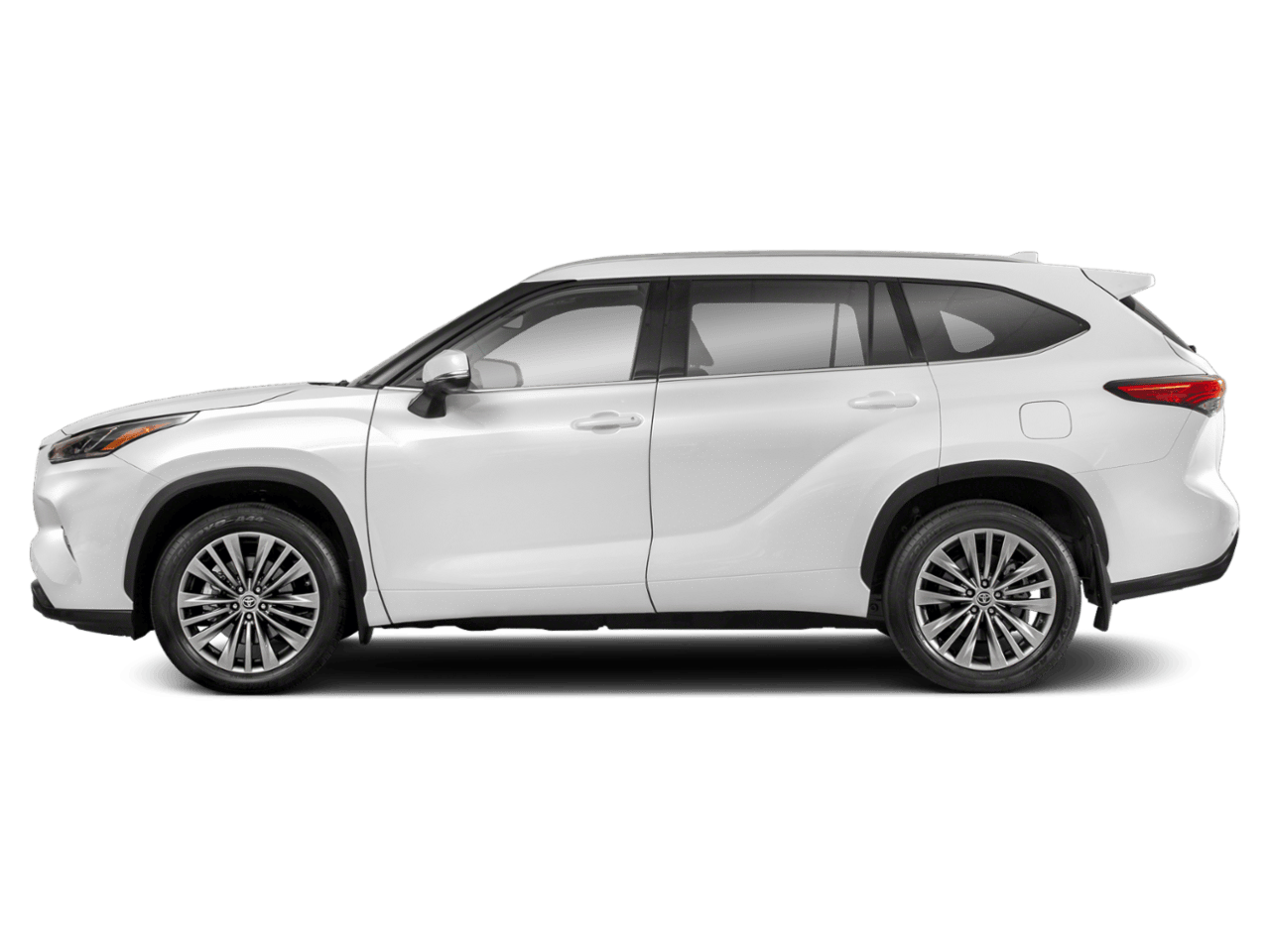 2 thumbnail image of  2023 Toyota Highlander XLE
