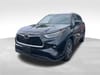 3 thumbnail image of  2023 Toyota Highlander XLE