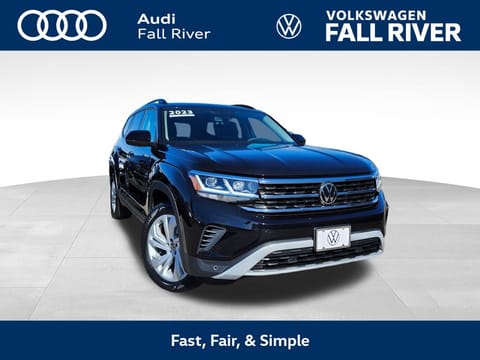 1 image of 2023 Volkswagen Atlas 3.6L V6 SE w/Technology