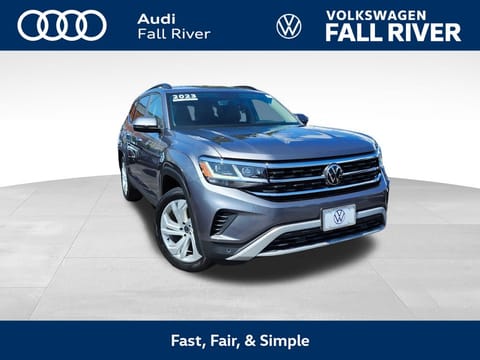 1 image of 2023 Volkswagen Atlas 3.6L V6 SE w/Technology