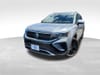 2 thumbnail image of  2023 Volkswagen Taos 1.5T SE