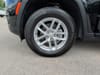 32 thumbnail image of  2024 Jeep Grand Cherokee Laredo X