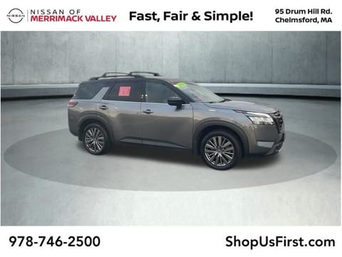 1 image of 2024 Nissan Pathfinder SL