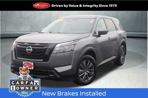 1 image of 2024 Nissan Pathfinder SV