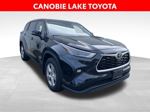 1 image of 2024 Toyota Highlander LE