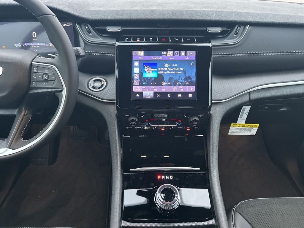 2025 Jeep Grand Cherokee Altitude - Photo 18