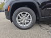 29 thumbnail image of  2025 Jeep Grand Cherokee Laredo X