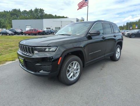1 image of 2025 Jeep Grand Cherokee Laredo X