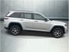 6 thumbnail image of  2025 Jeep Grand Cherokee Limited