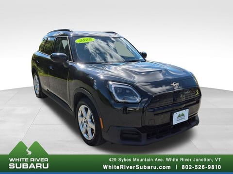 1 image of 2025 MINI Cooper Countryman se all4