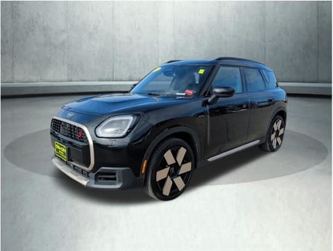 1 image of 2025 MINI Cooper S Countryman Iconic