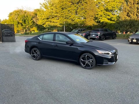 1 image of 2025 Nissan Altima 2.5 SR