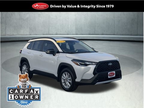 1 image of 2025 Toyota Corolla Cross LE