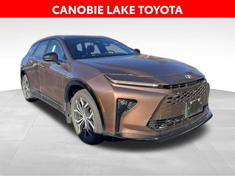 1 image of 2025 Toyota Crown Signia XLE