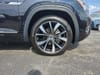 16 thumbnail image of  2025 Volkswagen Atlas 2.0T SEL Premium R-Line