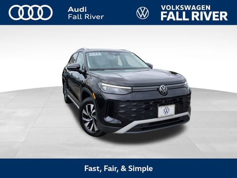 1 image of 2025 Volkswagen Tiguan 2.0T S