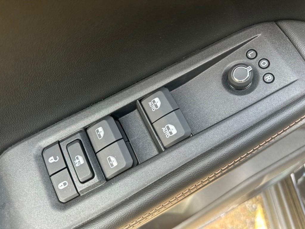 2026 Jeep Cherokee Limited - Photo 11