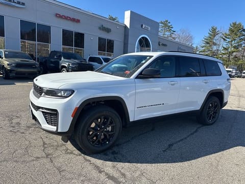1 image of 2026 Jeep Grand Cherokee L Laredo