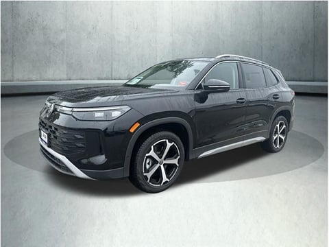 1 image of 2026 Volkswagen Tiguan SE