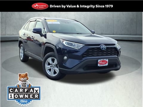 1 image of 2021 Toyota RAV4 Hybrid XLE