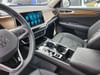 7 thumbnail image of  2026 Volkswagen Atlas 2.0T SE w/Technology