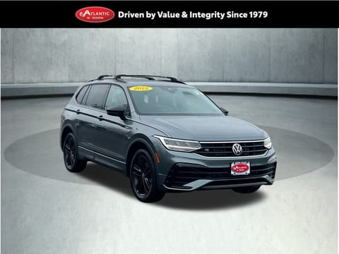 1 image of 2022 Volkswagen Tiguan 2.0T SE R-Line Black