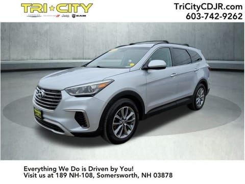 1 image of 2018 Hyundai Santa Fe SE