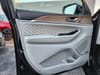 11 thumbnail image of  2022 Jeep Grand Cherokee Summit
