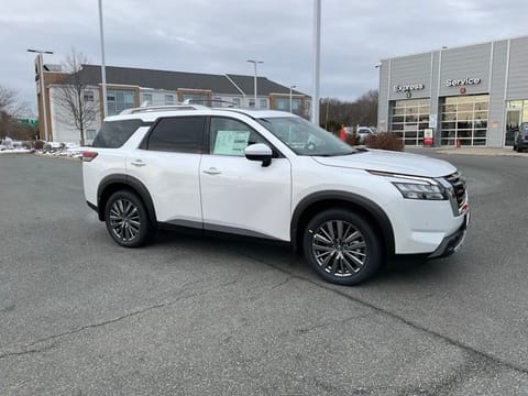 1 image of 2025 Nissan Pathfinder SL