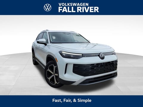 1 image of 2026 Volkswagen Tiguan 2.0T SE