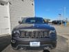 2 thumbnail image of  2017 Jeep Grand Cherokee Laredo