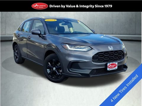 1 image of 2023 Honda HR-V LX