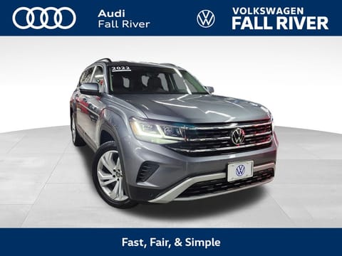 1 image of 2022 Volkswagen Atlas 3.6L V6 SE w/Technology