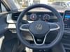 14 thumbnail image of  2025 Volkswagen Tiguan 2.0T SE