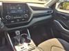 9 thumbnail image of  2022 Toyota Highlander LE