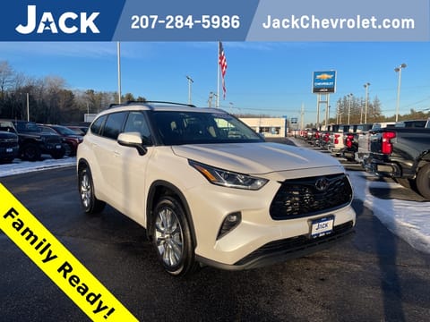 1 image of 2023 Toyota Highlander Limited