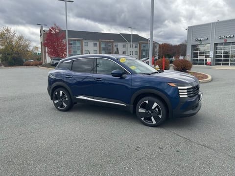 1 image of 2025 Nissan Kicks SR