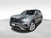 3 thumbnail image of  2022 Volkswagen Atlas 3.6L V6 SE w/Technology