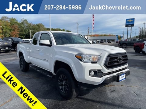 1 image of 2022 Toyota Tacoma SR5