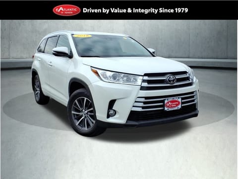 1 image of 2018 Toyota Highlander XLE