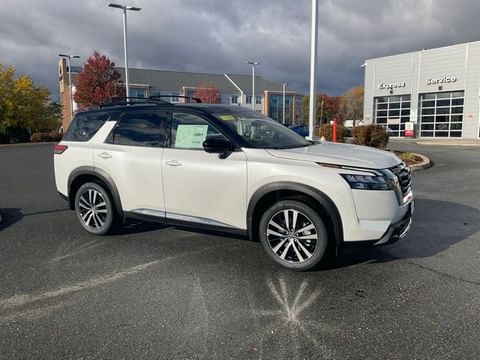1 image of 2025 Nissan Pathfinder Platinum