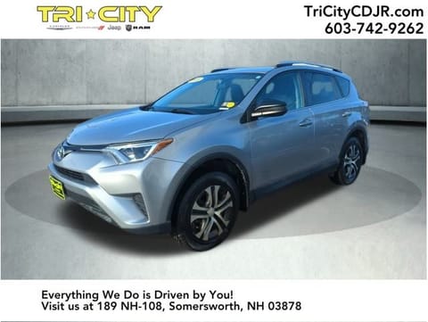 1 image of 2016 Toyota RAV4 LE