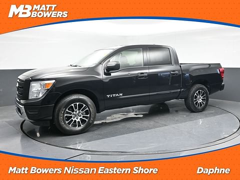 1 image of 2022 Nissan Titan SV