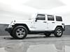 26 thumbnail image of  2017 Jeep Wrangler Unlimited Sahara