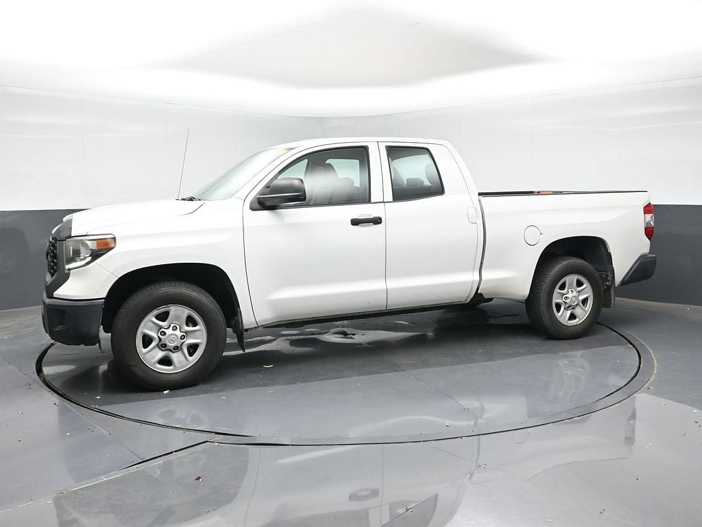 Used 2018 Toyota Tundra SR with VIN 5TFRM5F11JX123453 for sale in Daphne, AL