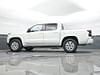 27 thumbnail image of  2022 Nissan Frontier SV