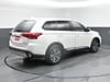 5 thumbnail image of  2019 Mitsubishi Outlander SE